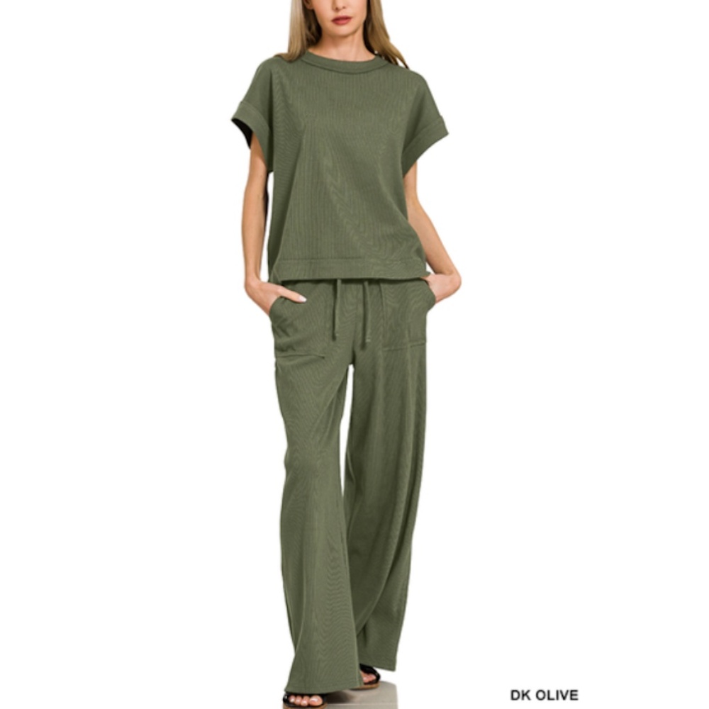 Zenana Outfitters DK Olive Ribbed Lounge Set - Olive Green
